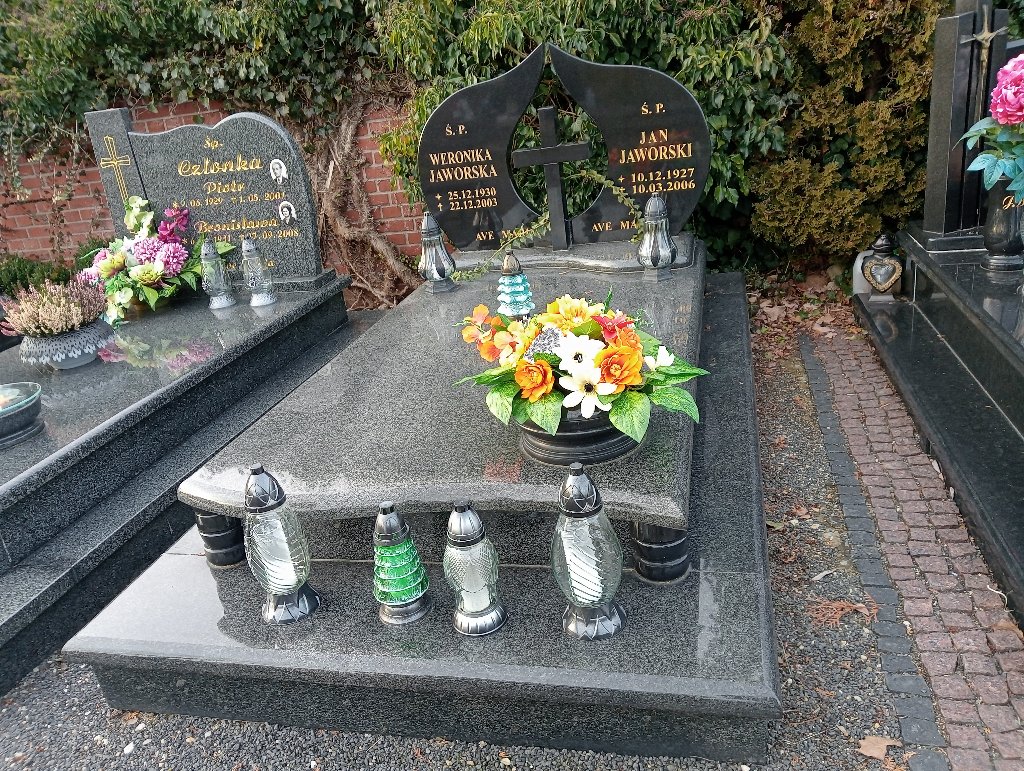 Grób Weronika Jaworska