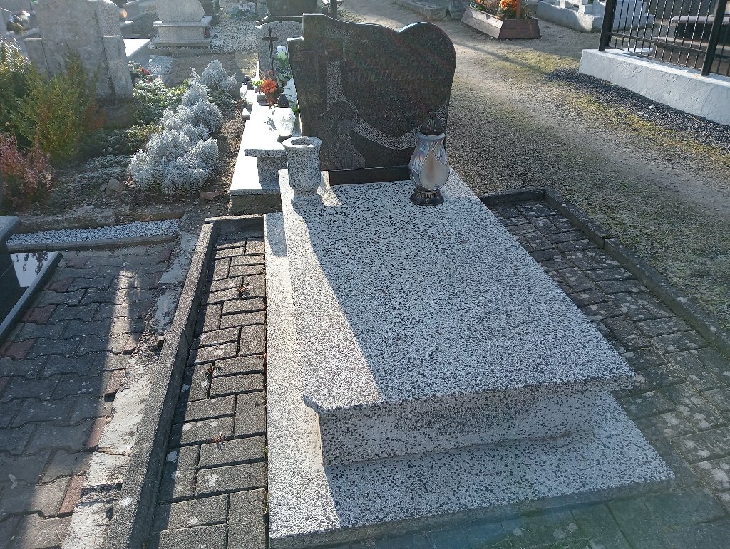 Grób Józef Wojciechowicz