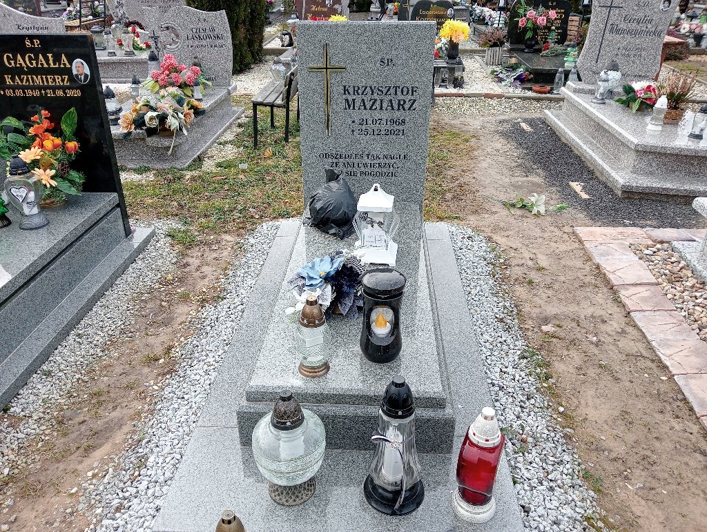 Grób Krzysztof Maziarz